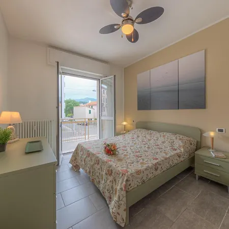 Annie House Chic E Accogliente Апартаменты Сестри-Леванте