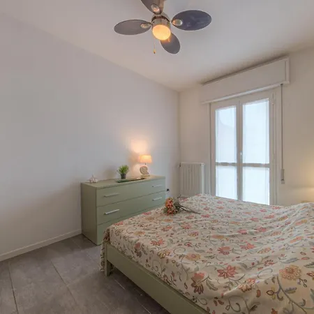 Annie House Chic E Accogliente Сестри-Леванте